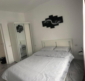 Apartament 3 camere vedere la mare